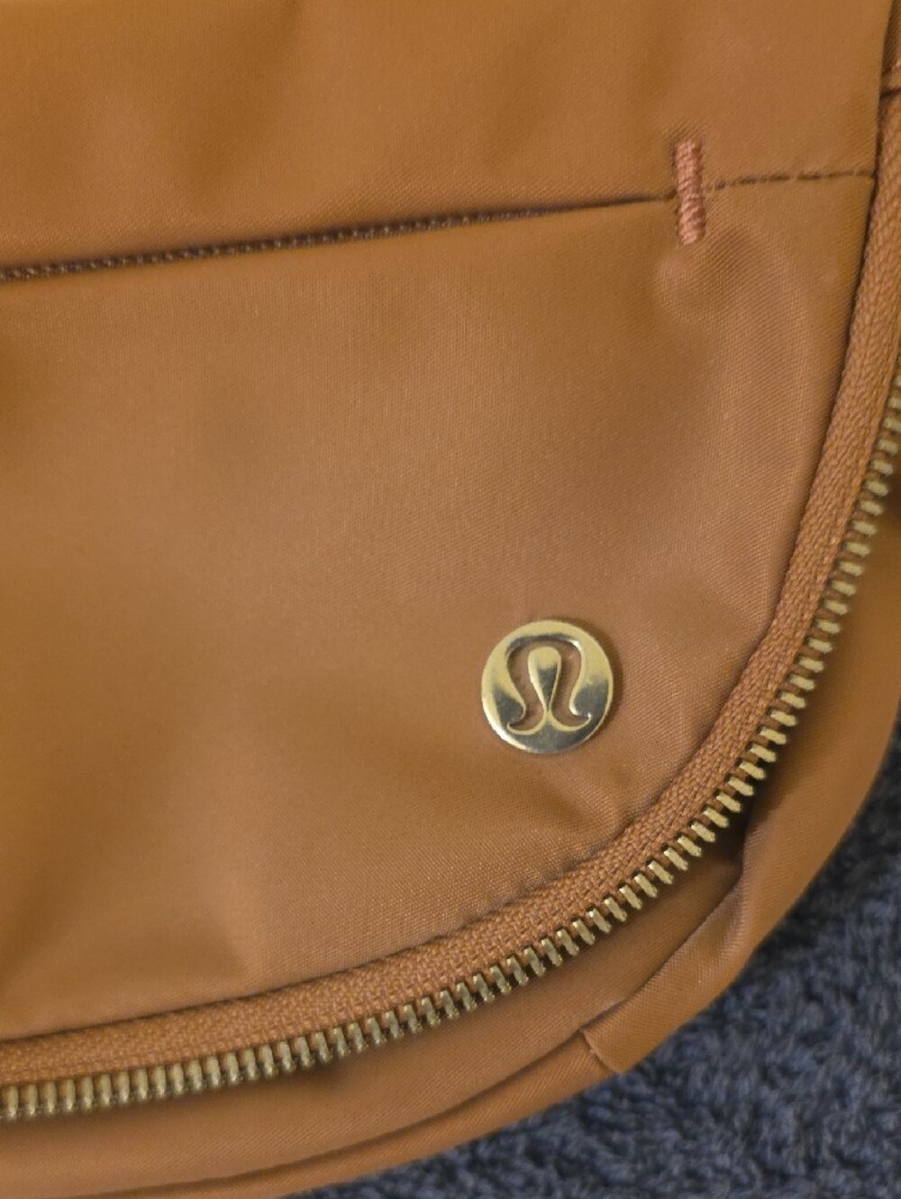 Lululemon Blush / Rose All Night Festival Micro Crossbody Bag - Picture 6 of 8